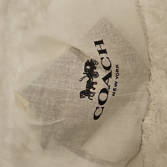 NWOT Coach Glitter Collection Wristlet With Dustbag. - Picture 10 of 10